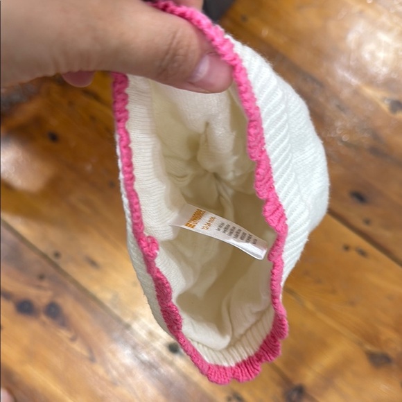 Gymboree White Beanie with Pink Trim and Colorful Pom Pom Winter Hat 100% cotton - Picture 5 of 6